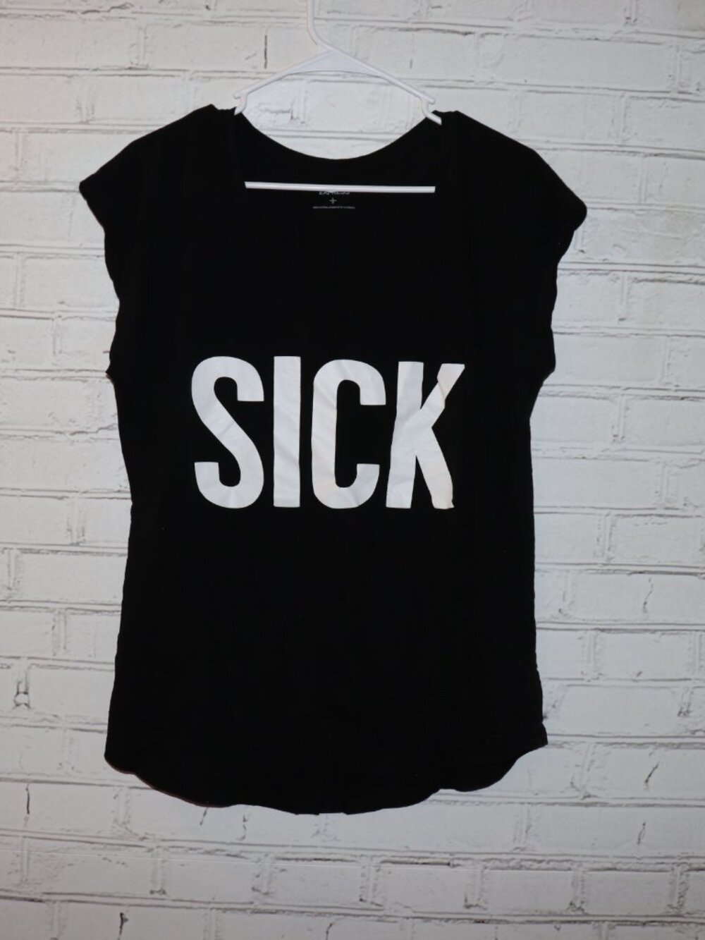 ✨ Express Graphic Tee • Women’s Large ✨